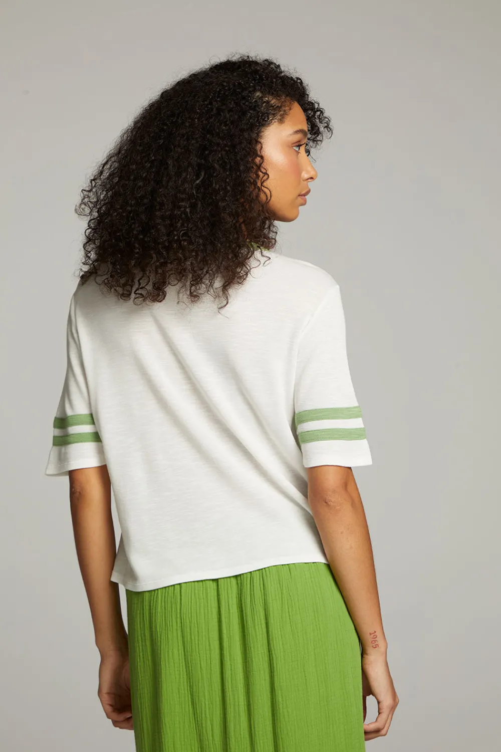 Cheap Enrique White Short Sleeve Women Loungewear|Tops
