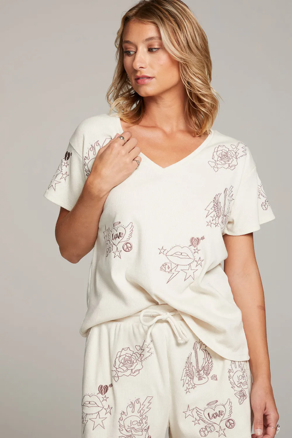 Discount Love Rock Embroidery Tee Women Loungewear|Graphics