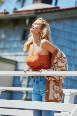 New Pier Crop Top - Tigerlily Women Loungewear|Tops